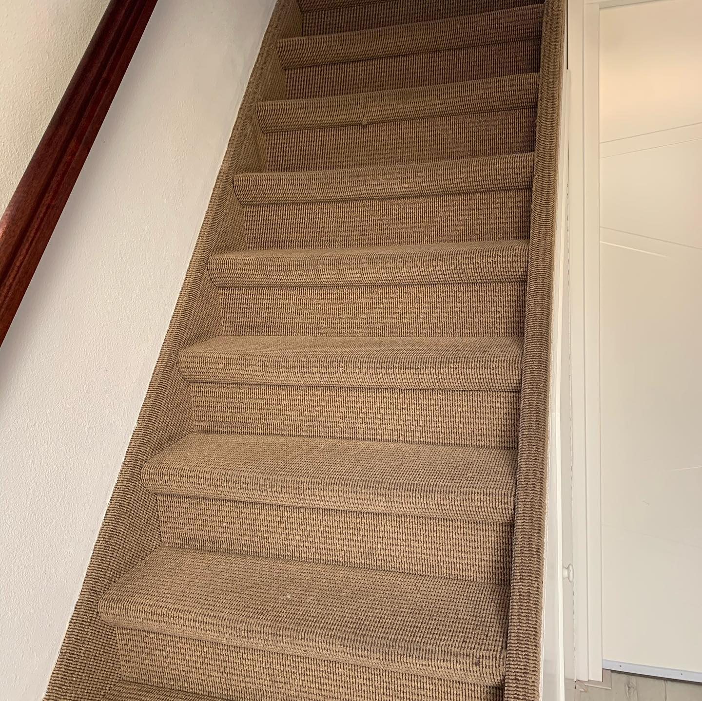 Trapbekleding beige